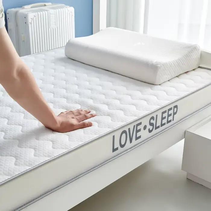 Matelas en mousse à mémoire de forme et en latex