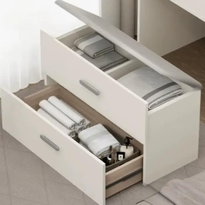Coiffeuse moderne blanche de style français avec miroir