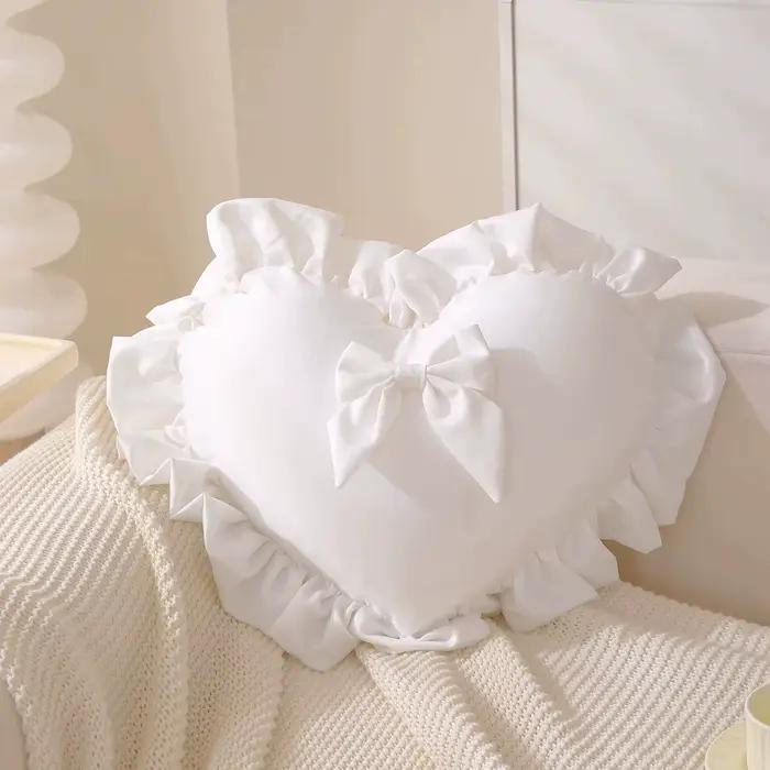 Coussin décoratif en forme de cœur pour la décoration intérieure