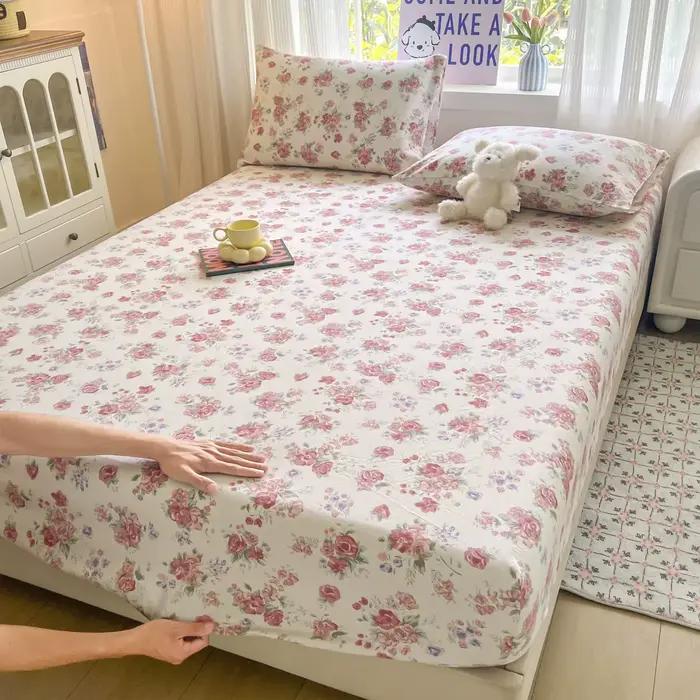 Ensemble de draps de lit à fleurs