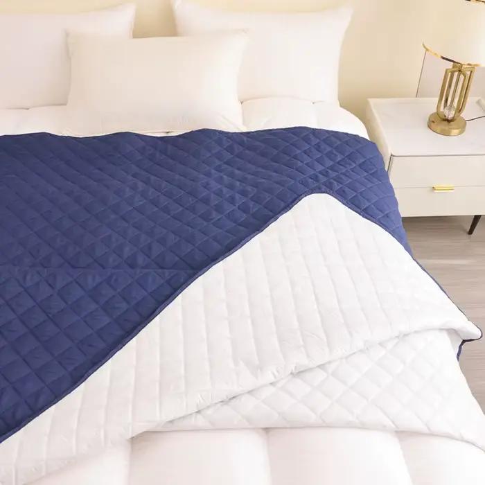 Protège-lit matelassé imperméable anti-salissures pour animaux de compagnie