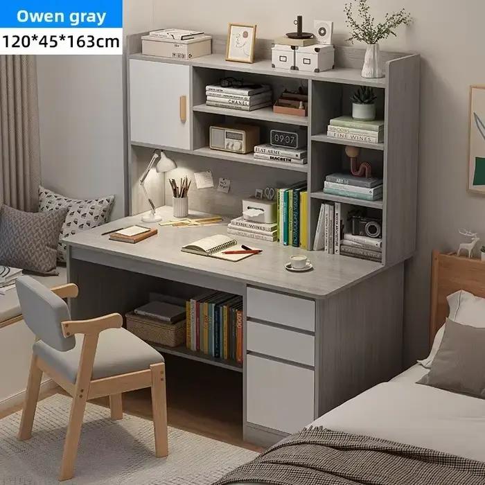 Bureau d'ordinateur moderne et simple pour la maison