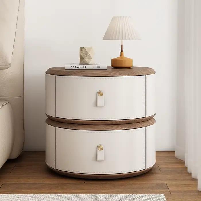 Tables de chevet rondes en cuir italien