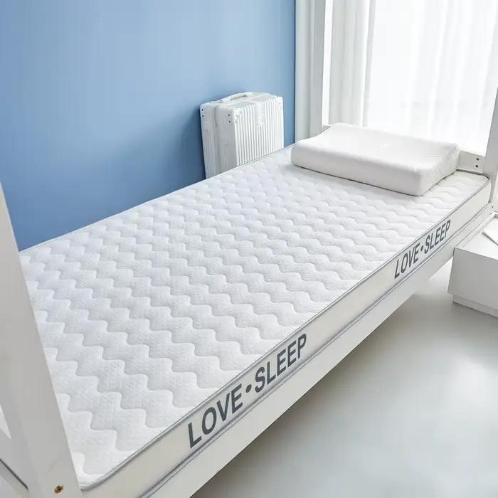 Matelas en mousse à mémoire de forme et en latex