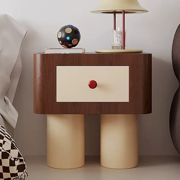 Chambre petite Table de chevet ronde qualité délicatesse
