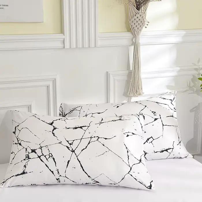 Parure de lit noire et blanche pour lit double