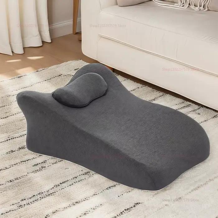 Oreiller de couchage pour se coucher sur le lit