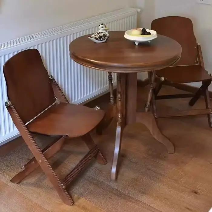 Tables basses d'art en bois sculpté rétro