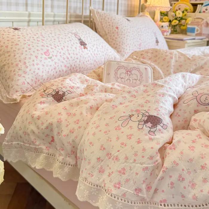 Ensemble de draps de lit à fleurs