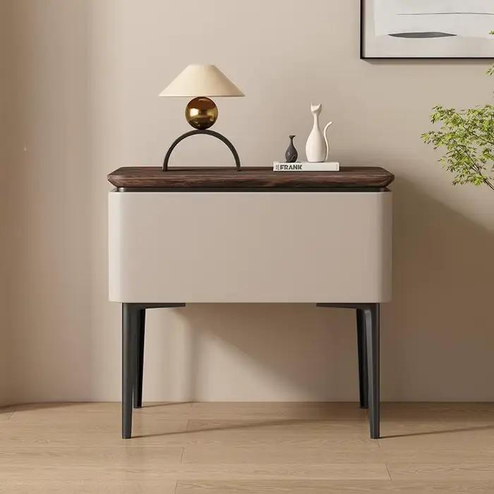 Table De chevet peu encombrante Style italien