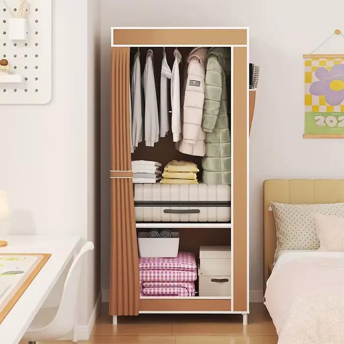 Armoire simple, chambre à coucher