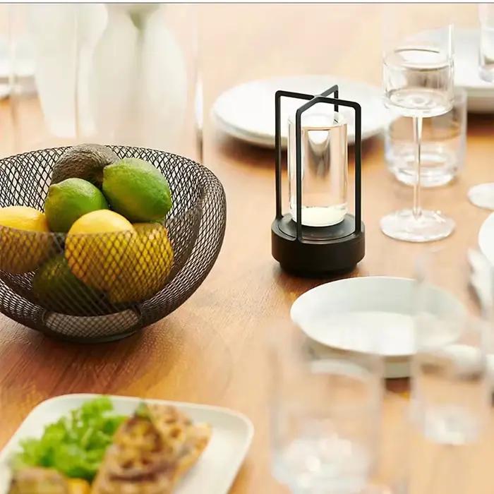 Lampe de chevet en plastique avec éclairage LED tactile