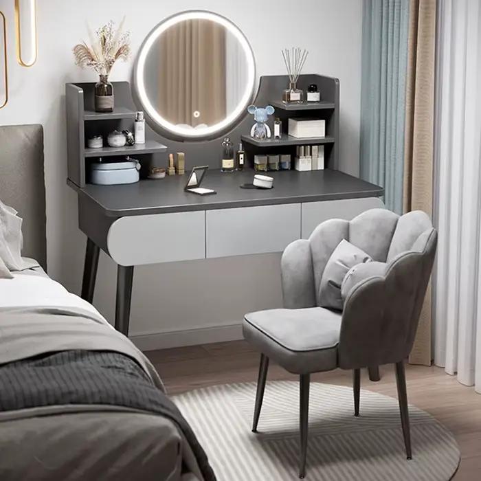 Table de maquillage pour filles noires