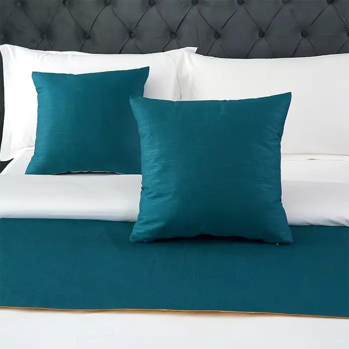 Couettes de lit en coton et lin de couleur unie