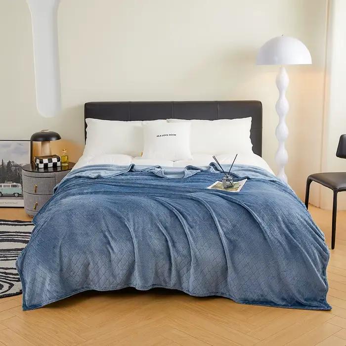 Couverture en flanelle de couleur unie