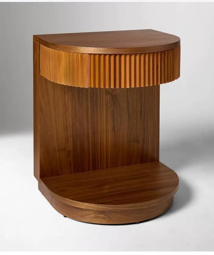 Table de chevet ancienne en bois pour chambre à coucher