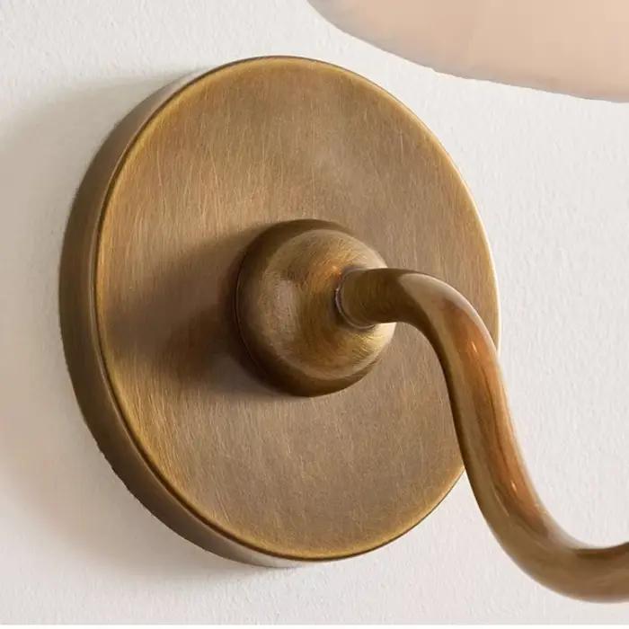 Lampe murale en tissu de style antique français