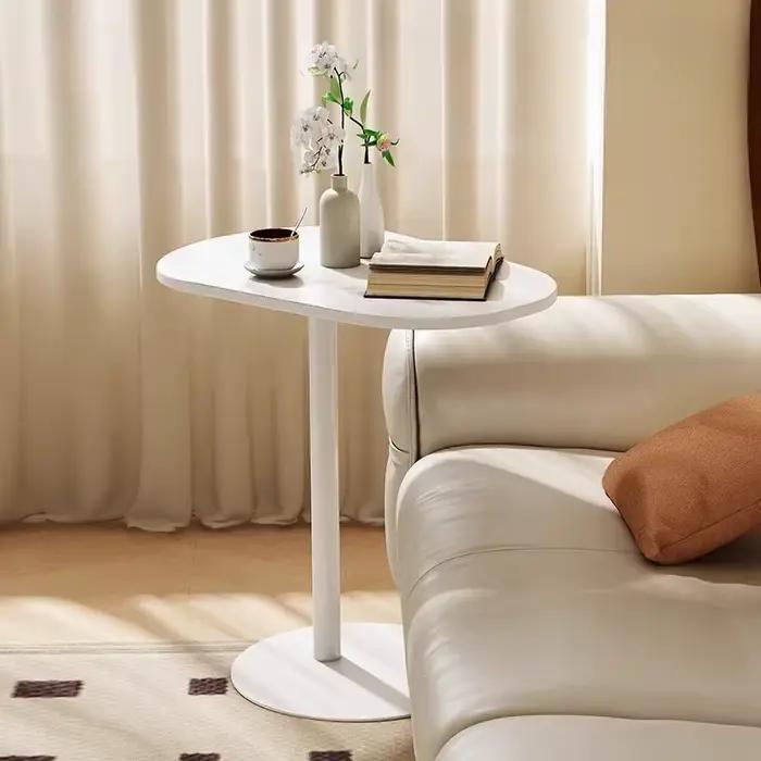 Table d'appoint nordique pour café