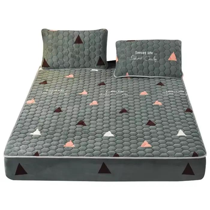 Drap de lit matelassé en velours optique une pièce