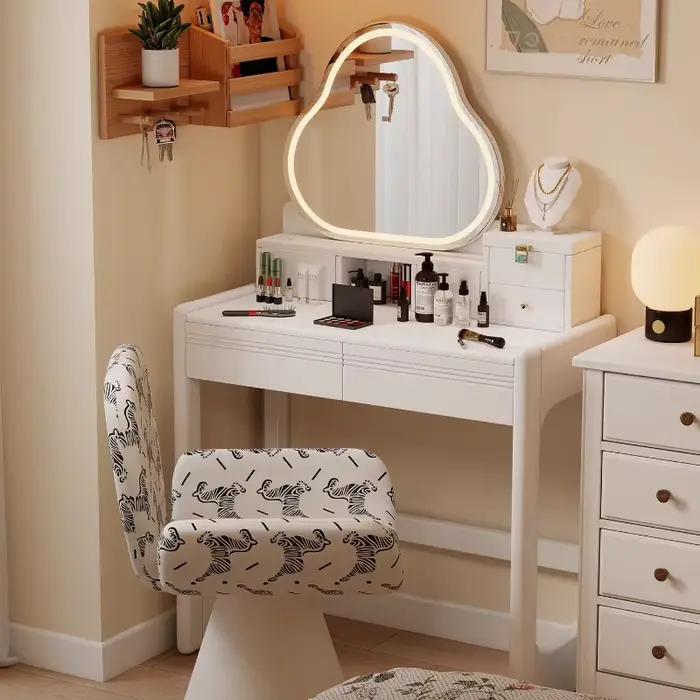 Coiffeuse en bois pour femmes