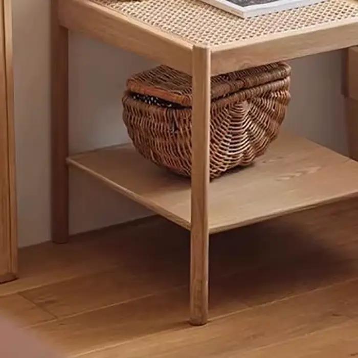 Table De Chevet peu encombrante du milieu du siècle