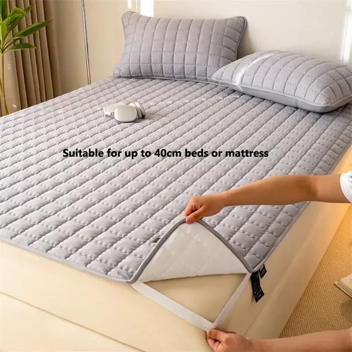 Quilted Waterproof Mattress Protector Breathable Noiseless Tatami Style Anti-Slip