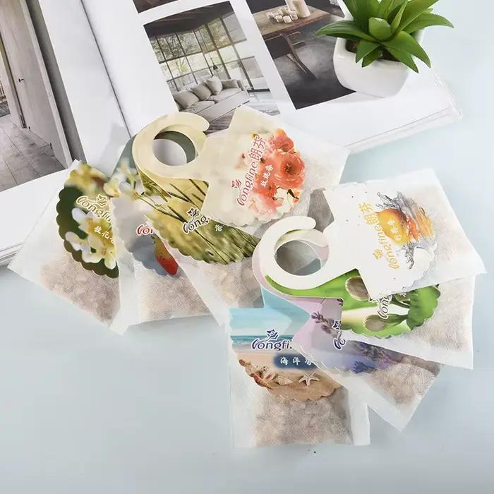 Sachets suspendus pour garde-robe