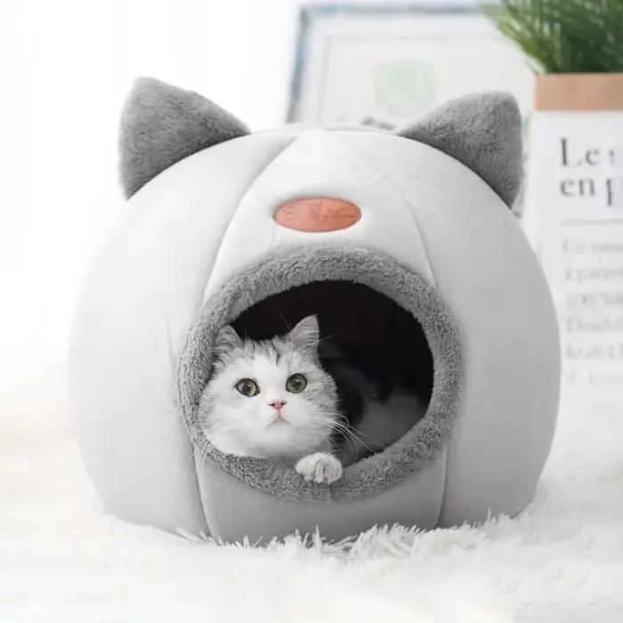 Lit pour chat semi-fermé tendance et confortable