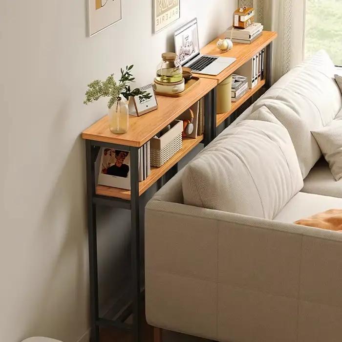 Petite Table étroite au mur