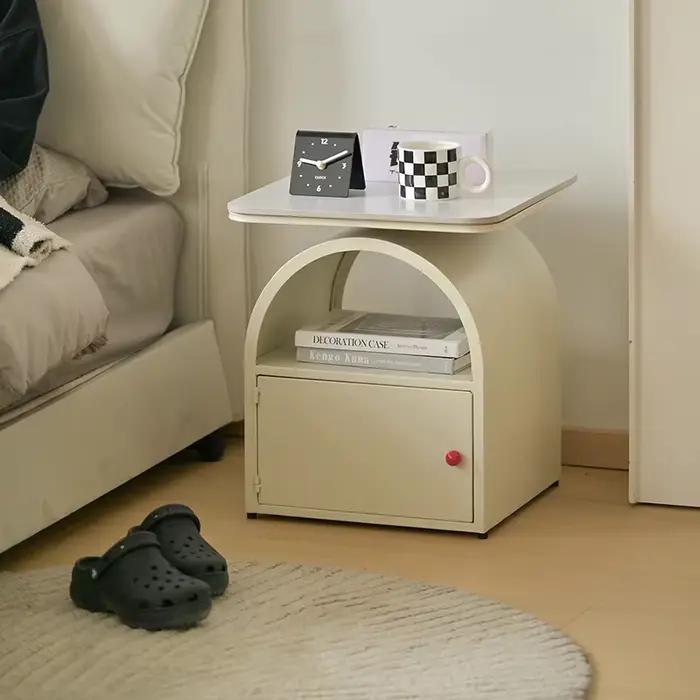 Table de chevet esthétique moderne avec rangement