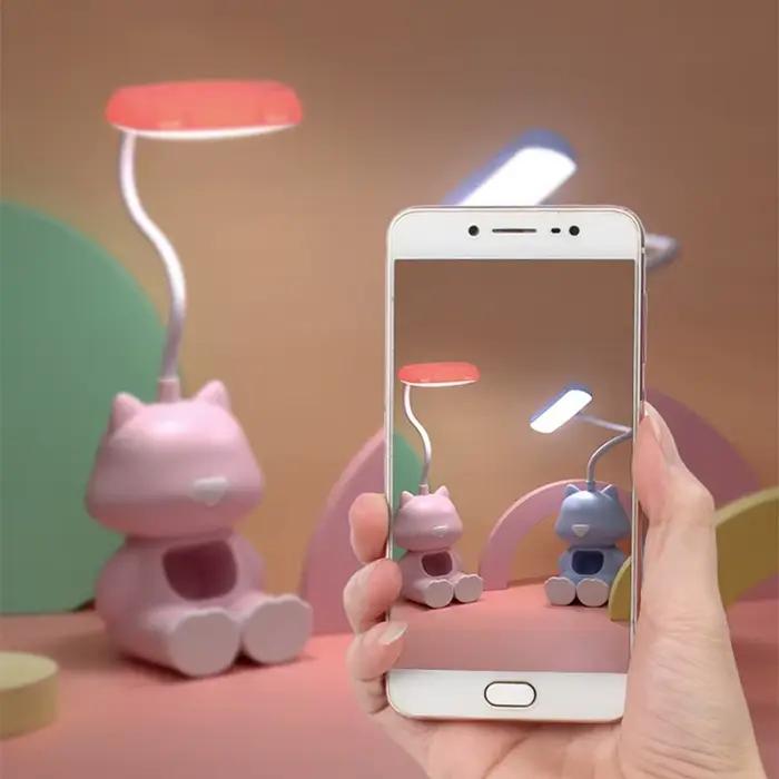 Lampe de bureau Led Flexible en forme de chat mignon et créatif, avec support pour téléphone, lampe de chevet réglable de couleur, pour chambre d'étudiant d'enfants