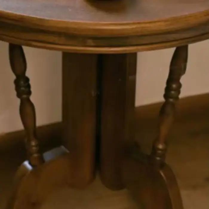 Tables basses d'art en bois sculpté rétro