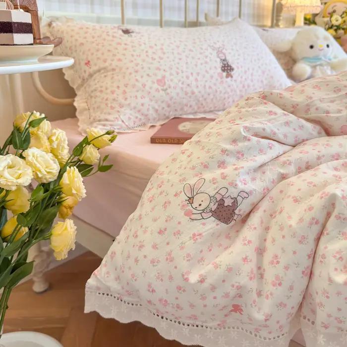 Ensemble de draps de lit à fleurs