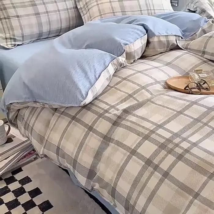 Parure de lit noire avec taies d'oreiller et drap plat à motif écossais