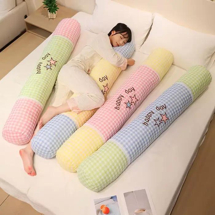 Coussin corporel cylindrique à carreaux pour dormeurs latéraux