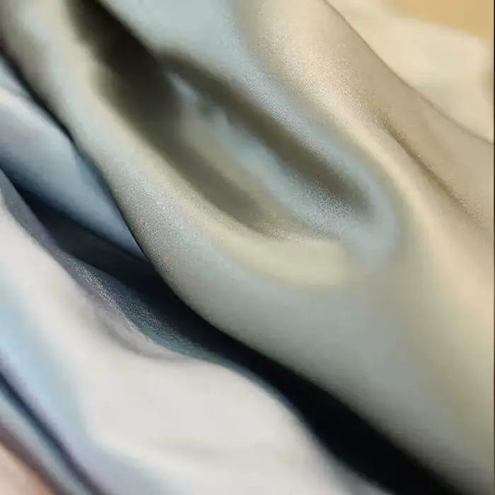 Parure de lit complète en satin blanc pour chambre à coucher