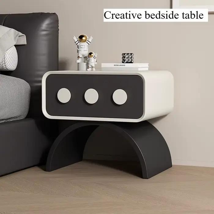 Table de chevet coréenne avec pieds en métal