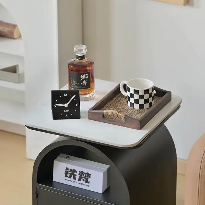 Table de chevet esthétique moderne avec rangement
