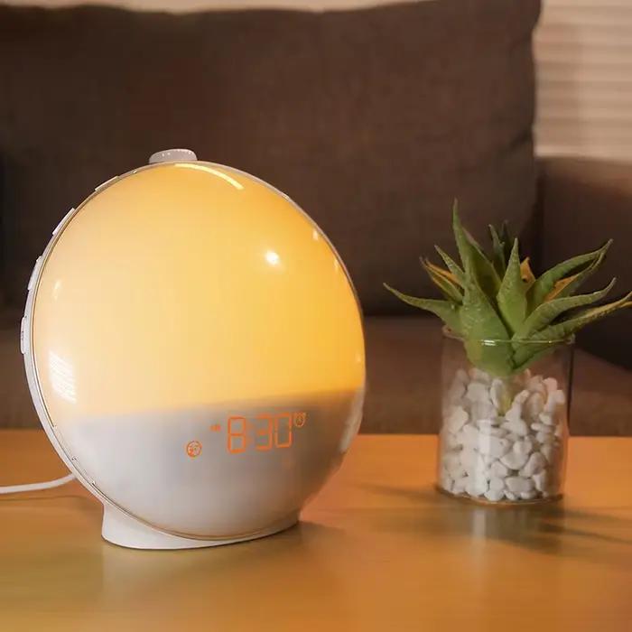 Réveil lumineux avec Simulation de coucher de soleil