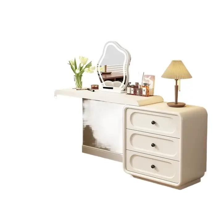 Coiffeuse d'appartement en bois