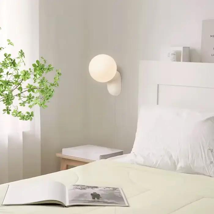 Petite crème minimaliste chambre chevet applique moderne Simple salon noir blanc LED lumières allée appliques murales décoratives