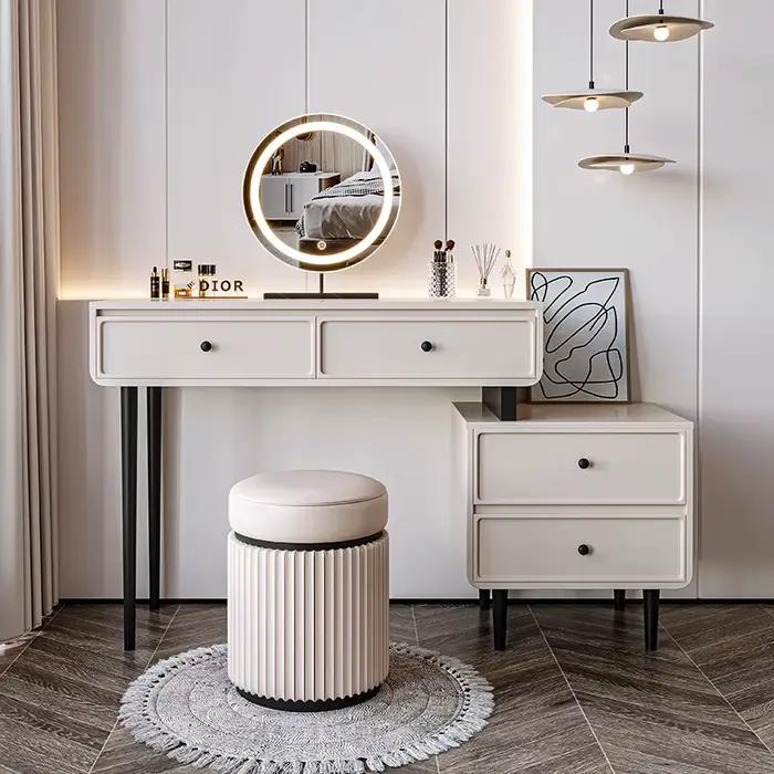Coiffeuse d'appartement moderne pour femme