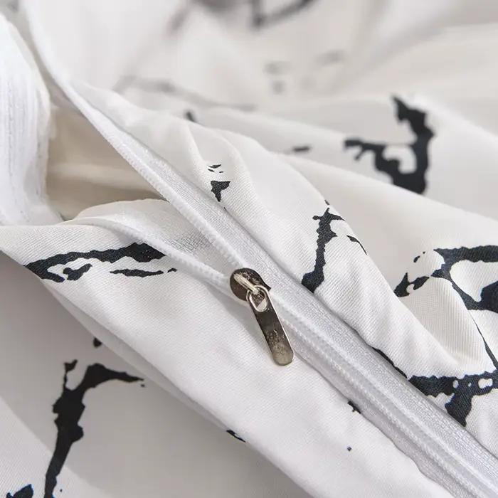 Parure de lit noire et blanche pour lit double