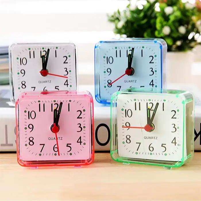 Petite horloge de chevet silencieuse pour chambre à coucher