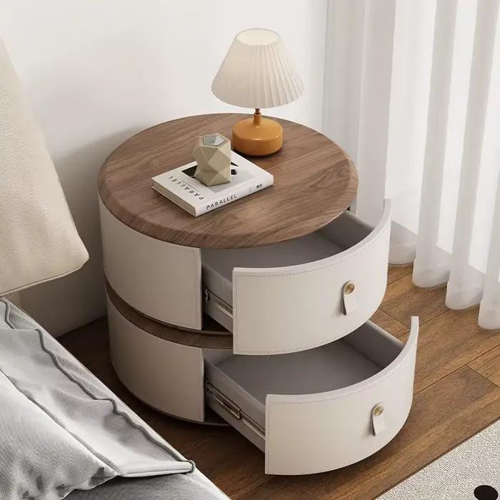 Tables de chevet rondes en cuir italien