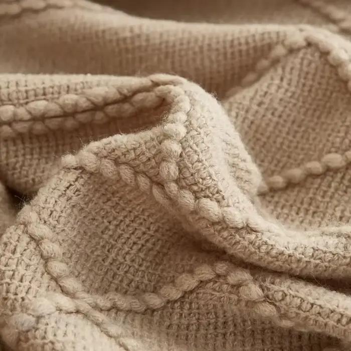 Grande couverture tricotée kaki style nordique avec pompons, douce et confortable, motif écossais au crochet, décorative pour canapé et lit, cadeau d'été