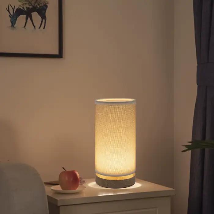 Simple moderne européen chambre décoration tissu Art petite lampe de Table créative Led