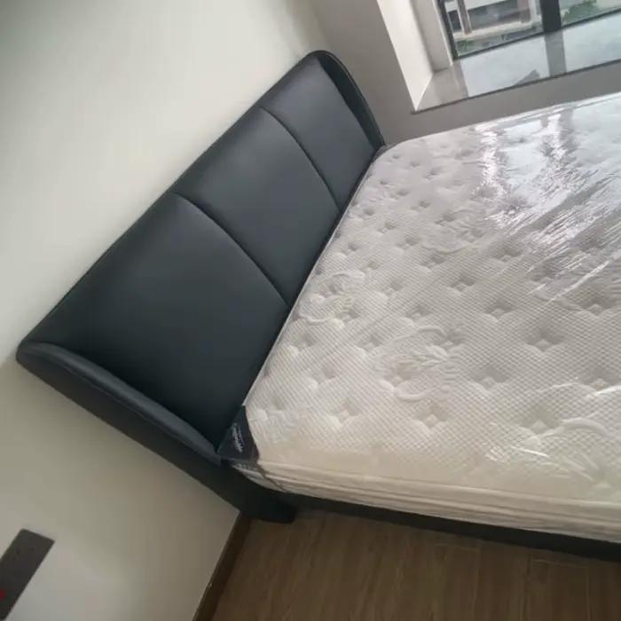 Lit double 180x200cm en cuir de luxe