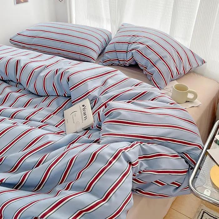 Ensemble de housse de couette rayée rouge et bleue simple