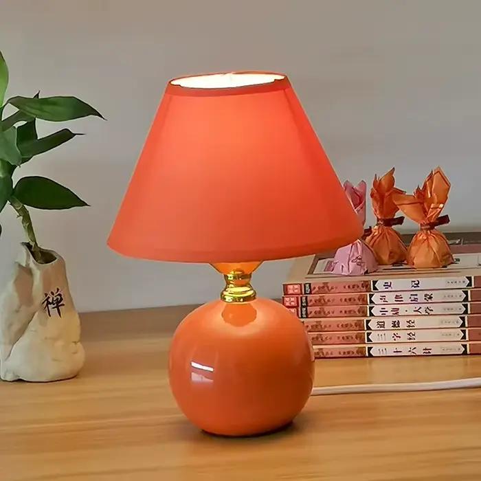 Petite lampe de Table en céramique moderne et Simple, lampe de chevet pour chambre à coucher, bureau